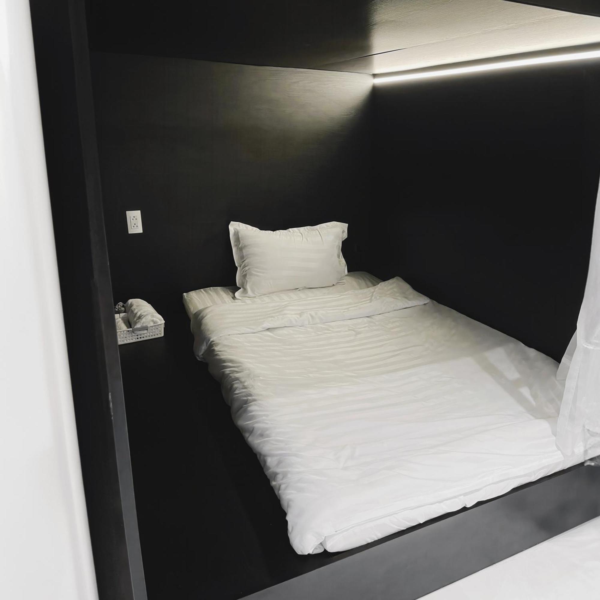 Benhouse Homestay Хошимин Экстерьер фото